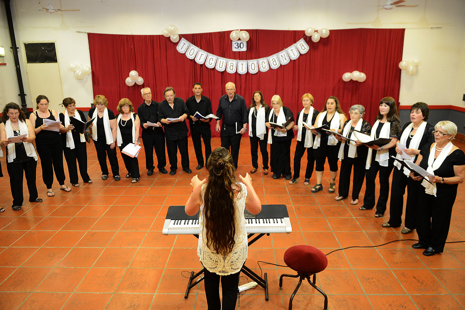  A viva voz, el Coro «Torcuato canta» festejó sus 30 años en Tigre