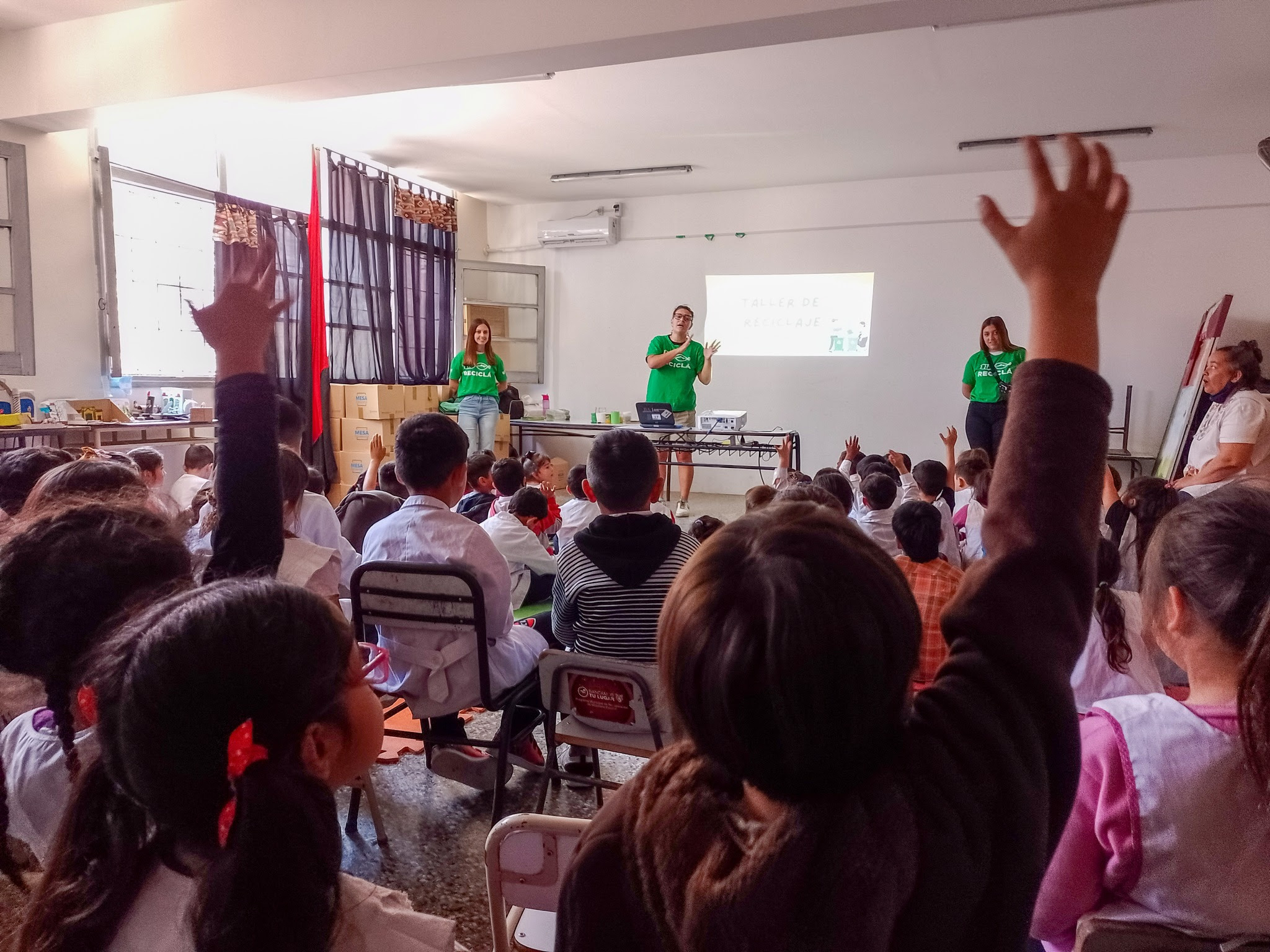  Tigre recorre escuelas para capacitar a alumnos y alumnas