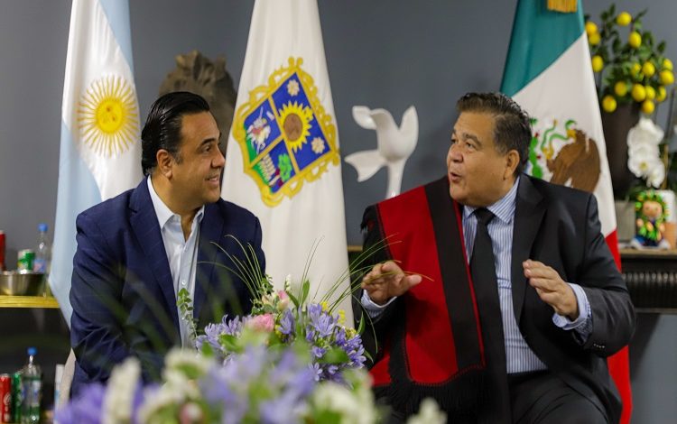  Mario Ishii fue recibido por el Alcalde de Querétaro