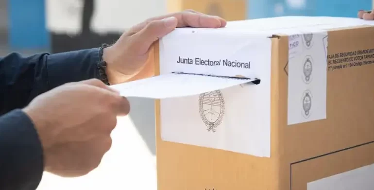  Comenzaron las elecciones en San Juan