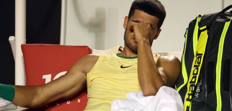  Carlos Alcaraz se retira de Rio con una lesión en el tobillo